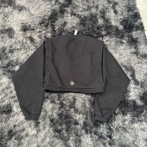 Alo Black Cropped Sweatshirt